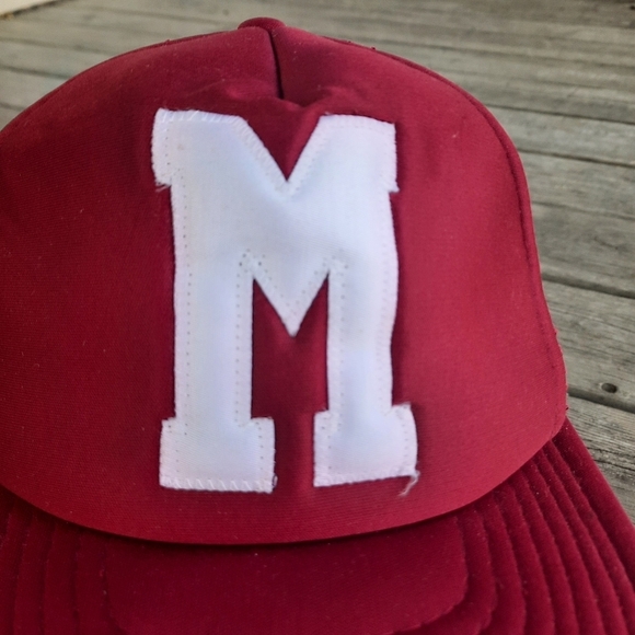 Vintage M white patch maroon snapback trucker hat - Picture 4 of 10